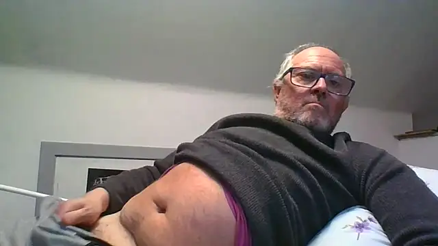 Snapshot of naughtygrandad1 chatting on March 2026 04:07:01 PM naughtygrandad1 online show from March 2026 04:07:01 PM