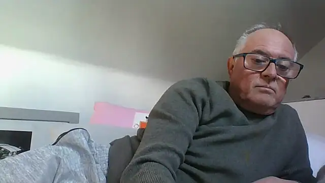 naughtygrandad1 online show from April 2026 03:26:01 PM