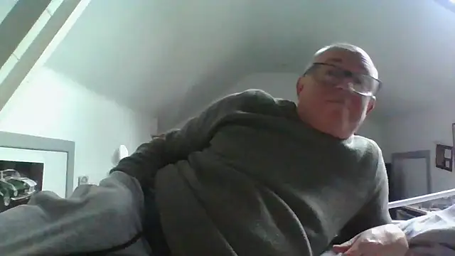 naughtygrandad1 online show from October 2025 02:05:01 PM