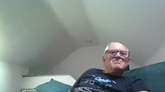 naughtygrandad1 online show from May 2026 06:27:01 PM