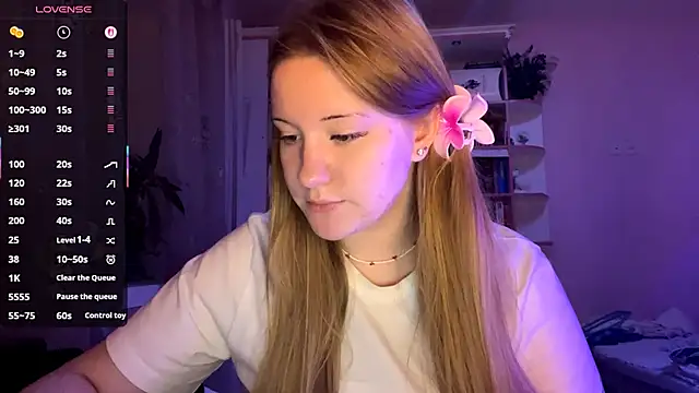 PandaFluff online show from September 2025 04:51:01 PM