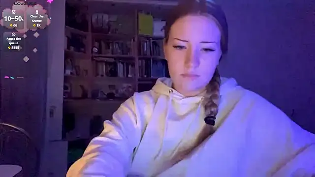 PandaFluff online show from February 2026 04:39:01 PM