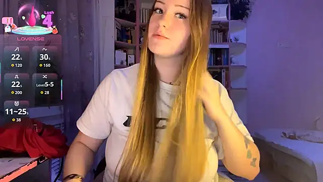 PandaFluff online show from September 2025 05:18:02 PM