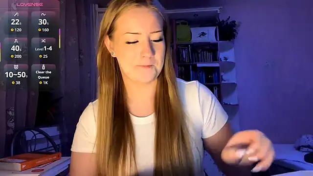 PandaFluff online show from October 2025 03:24:02 PM