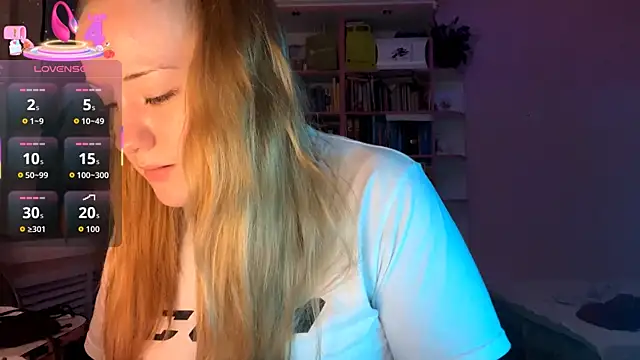 PandaFluff online show from September 2025 04:44:01 PM