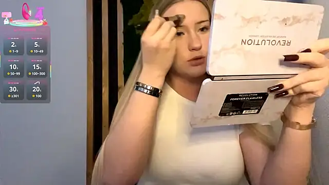 PandaFluff online show from November 2025 04:23:01 PM