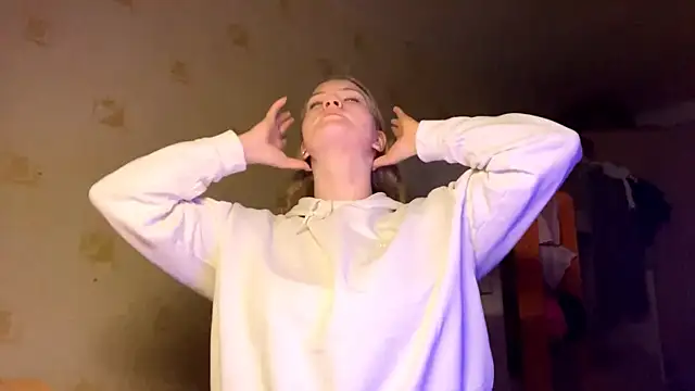 PandaFluff online show from September 2025 07:03:01 PM