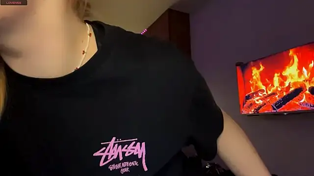 PandaFluff online show from April 2026 05:49:02 PM