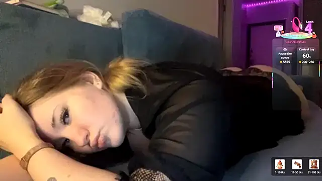 PandaFluff online show from January 2026 05:09:02 PM