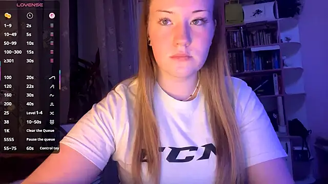 PandaFluff online show from September 2025 07:14:01 PM