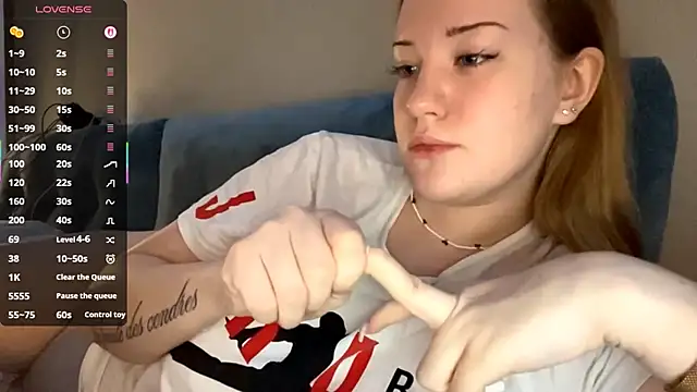 PandaFluff online show from March 2026 05:50:01 PM