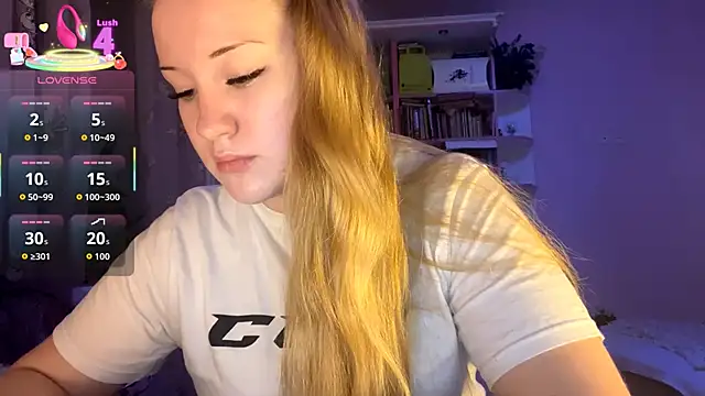 PandaFluff online show from September 2025 06:14:02 PM