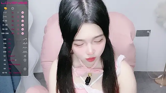 A SR 002 online show from September 2025 01:37:02 PM