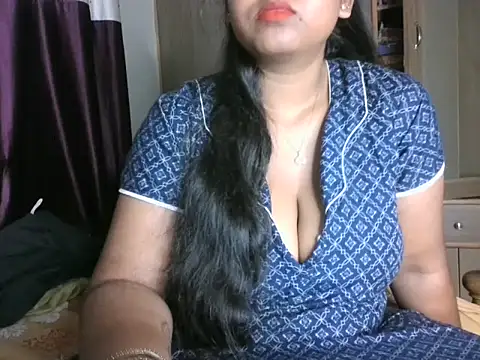 its me Rashmi online show from November 2025 06:01:01 PM