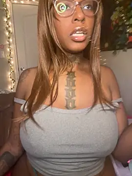 MistiSavannah online show from December 2025 02:48:01 PM