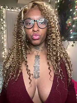 MistiSavannah online show from April 2026 11:00:01 AM