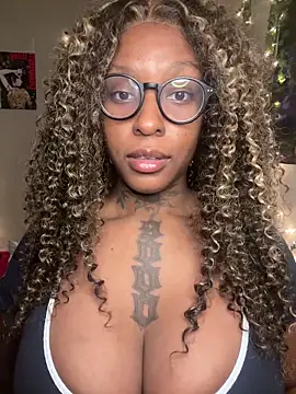 MistiSavannah online show from April 2026 01:45:01 AM