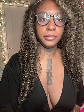 MistiSavannah online show from April 2026 11:06:02 AM