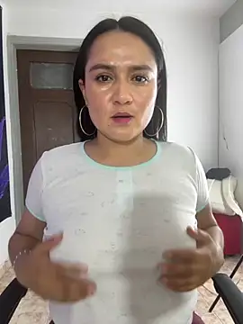 Snapshot of Rouse69_ chatting on October 2025 10:50:01 PM Rouse69 online show from October 2025 10:50:01 PM