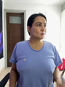 Snapshot of Rouse69_ chatting on October 2025 11:07:01 AM Rouse69 online show from October 2025 11:07:01 AM