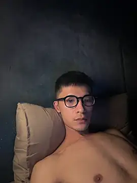 icefun1109 online show from April 2026 05:47:01 PM