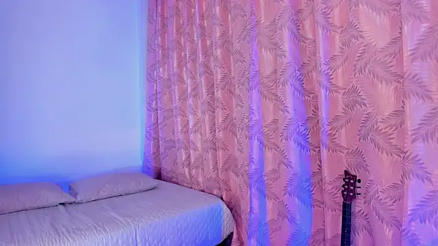 riley bensongh online show from November 2025 10:36:01 PM