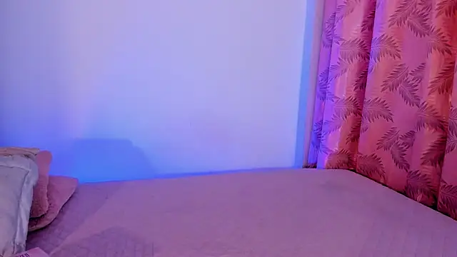 Snapshot of riley_bensongh chatting on February 2026 09:33:02 PM riley bensongh online show from February 2026 09:33:02 PM