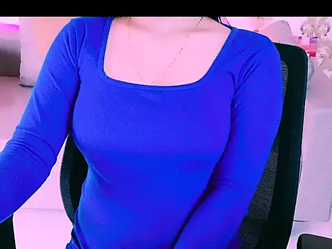 My Rose online show from November 2025 09:48:01 PM