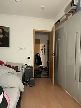 OliviaaFischer online show from April 2026 06:56:02 PM