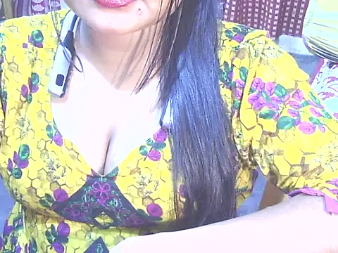 Nusrat Faria07 online show from November 2025 08:37:01 AM