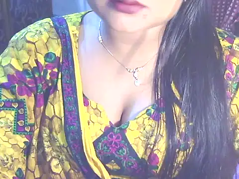 Nusrat Faria07 online show from December 2025 07:52:02 PM