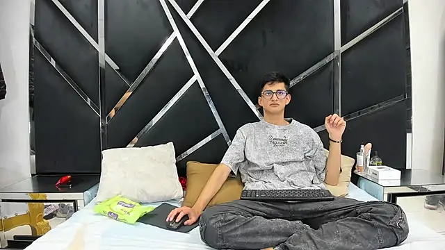 Noa Arez online show from January 2026 04:05:02 AM