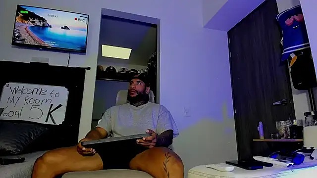 Andrew Johnnson online show from December 2025 05:27:02 PM