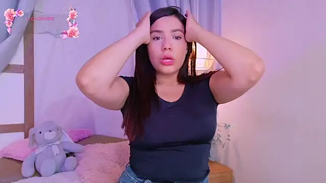 RenataLeclair online show from June 2026 04:33:01 PM