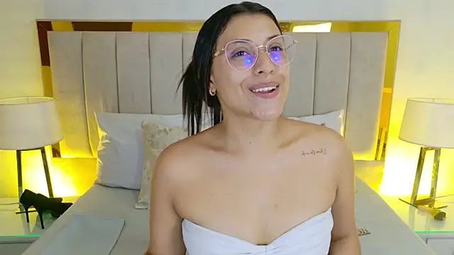 Snapshot of Lexxi_gb chatting on April 2026 08:38:02 PM Lexxi gb online show from April 2026 08:38:02 PM