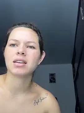 miacarrot online show from March 2026 03:22:01 PM