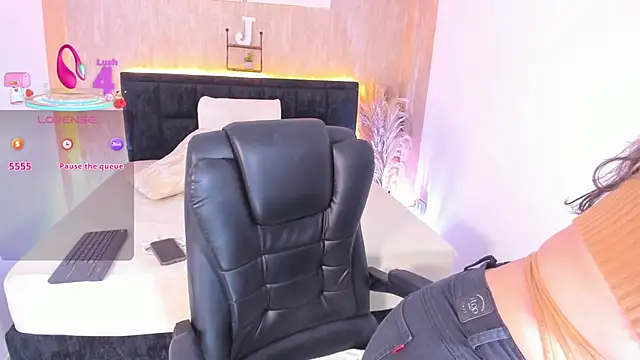 jessica hotxxx online show from December 2025 03:22:02 PM