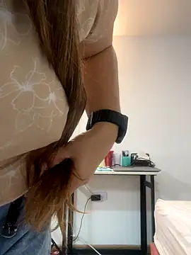 Snapshot of emma_hot2006 chatting on October 2025 04:28:01 PM emma hot2006 online show from October 2025 04:28:01 PM