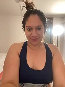 Snapshot of emma_hot2006 chatting on November 2025 05:46:01 PM emma hot2006 online show from November 2025 05:46:01 PM