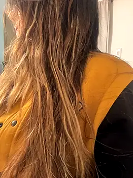 Snapshot of emma_hot2006 chatting on December 2025 11:38:02 PM emma hot2006 online show from December 2025 11:38:02 PM