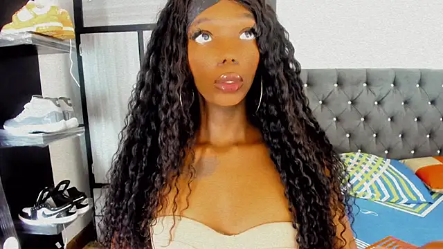 Snapshot of Sara_hot12112 chatting on November 2025 08:18:02 AM Sara hot12112 online show from November 2025 08:18:02 AM