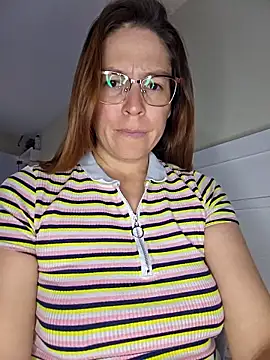 chicaenmascarada online show from September 2025 04:03:02 PM