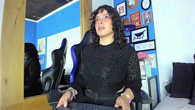 Snapshot of Kyes_Dreams3 chatting on October 2025 04:02:02 AM Kyes Dreams3 online show from October 2025 04:02:02 AM