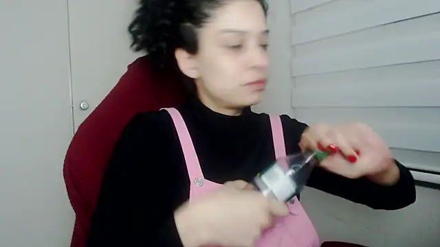 Snapshot of miss_carmila1 chatting on October 2025 12:18:02 AM miss carmila1 online show from October 2025 12:18:02 AM