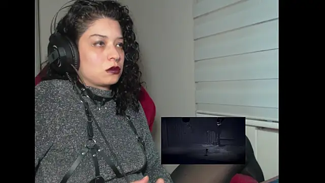 Snapshot of miss_carmila1 chatting on October 2025 10:43:02 PM miss carmila1 online show from October 2025 10:43:02 PM