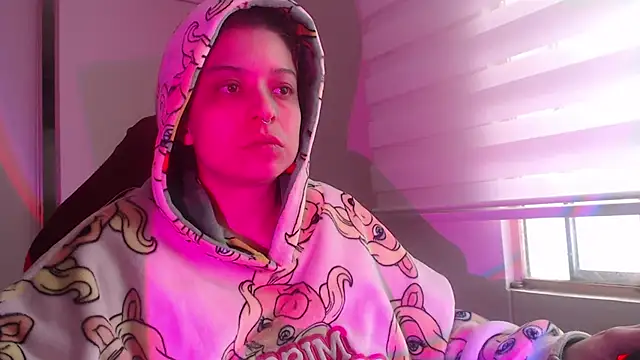 Snapshot of miss_carmila1 chatting on October 2025 10:10:02 PM miss carmila1 online show from October 2025 10:10:02 PM