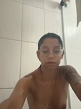 FadaPerigosa online show from March 2026 01:38:01 AM