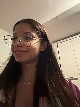 FadaPerigosa online show from May 2026 02:51:01 AM