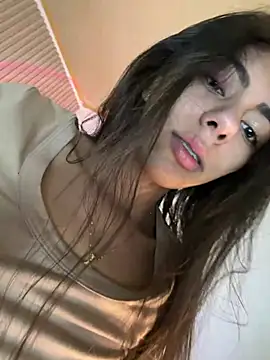 Snapshot of LilybethGray chatting on July 2026 01:25:01 AM LilybethGray online show from July 2026 01:25:01 AM
