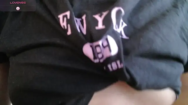 Snapshot of LilybethGray chatting on September 2025 04:39:01 PM LilybethGray online show from September 2025 04:39:01 PM